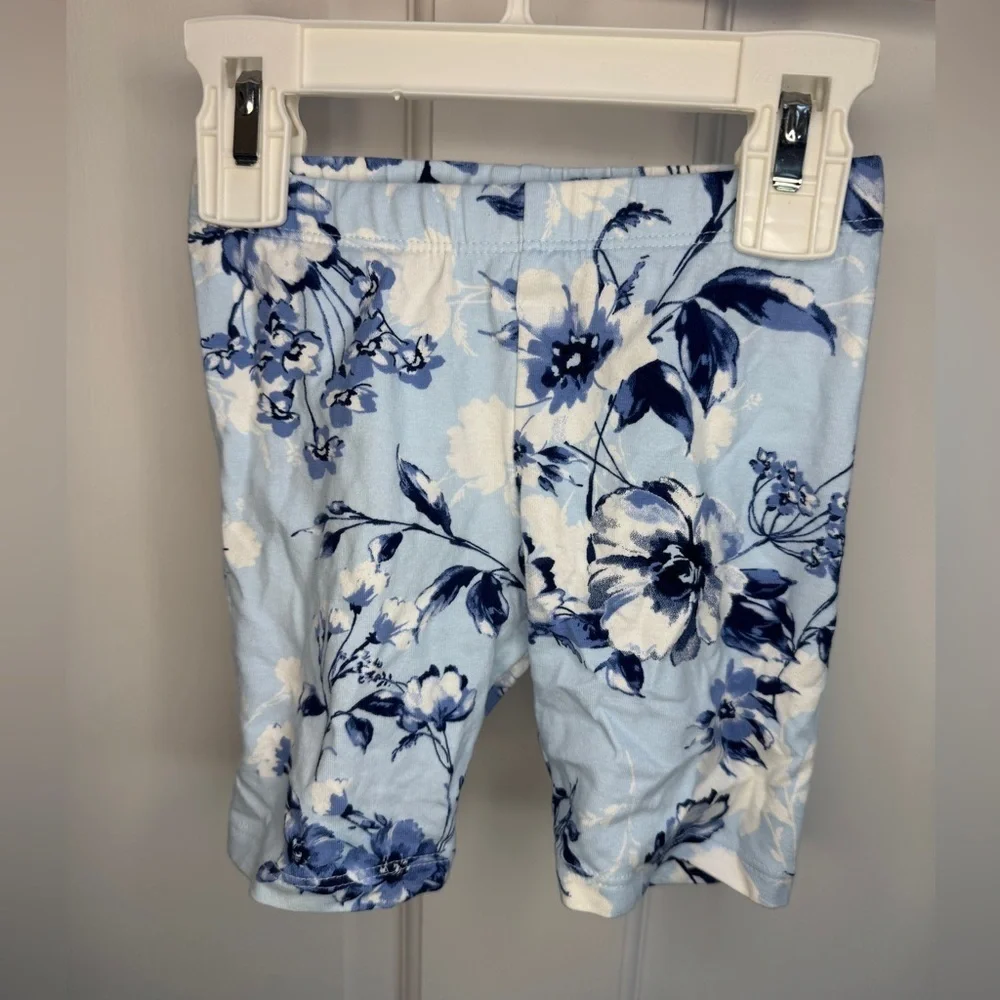 NWOT The Children’s Place 2T Girls Blue & White Floral Soft Biker Shorts